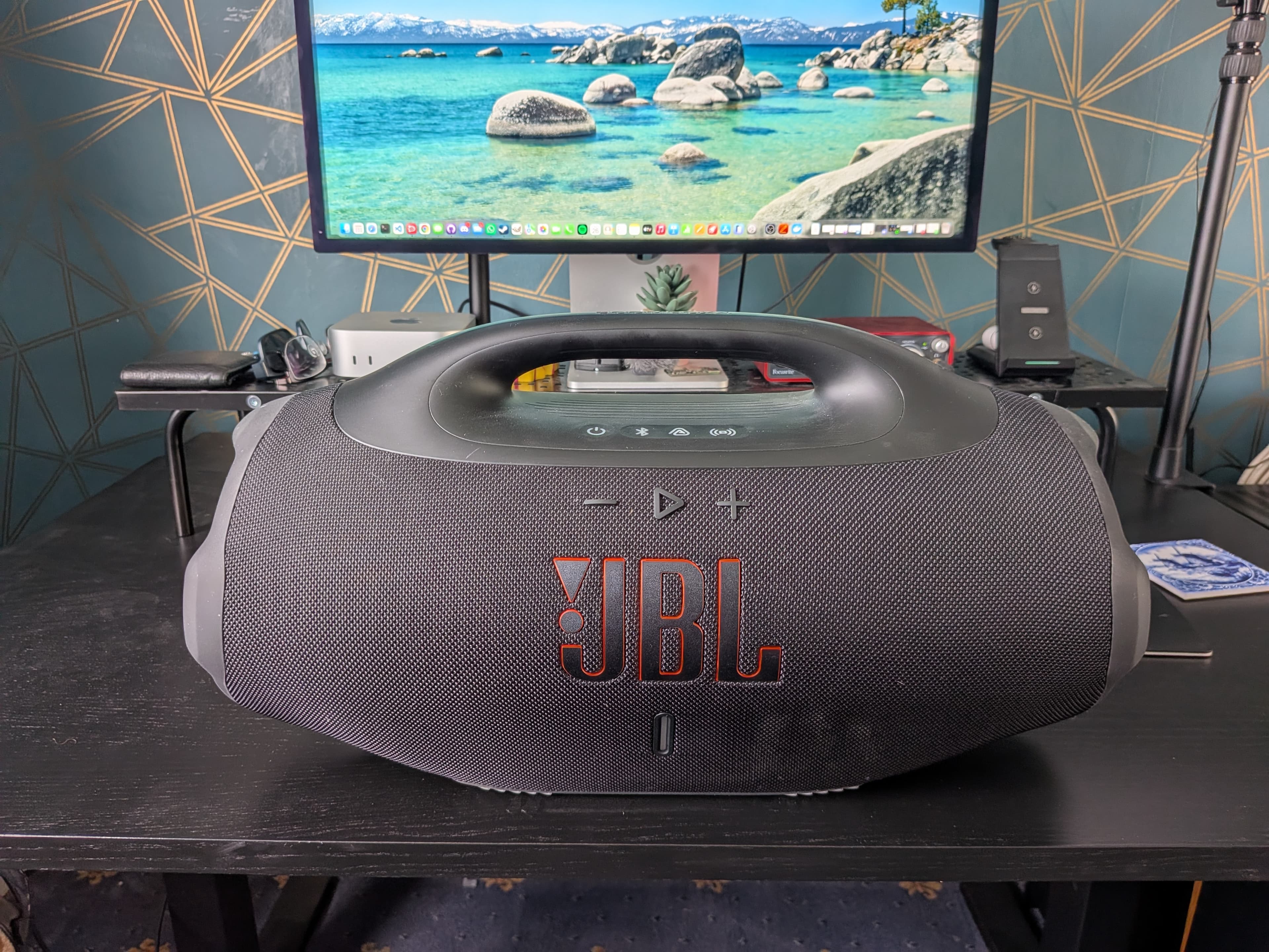 JBL Boombox 4 Review: Real-World Daily Use, Sound Quality, and Battery Life